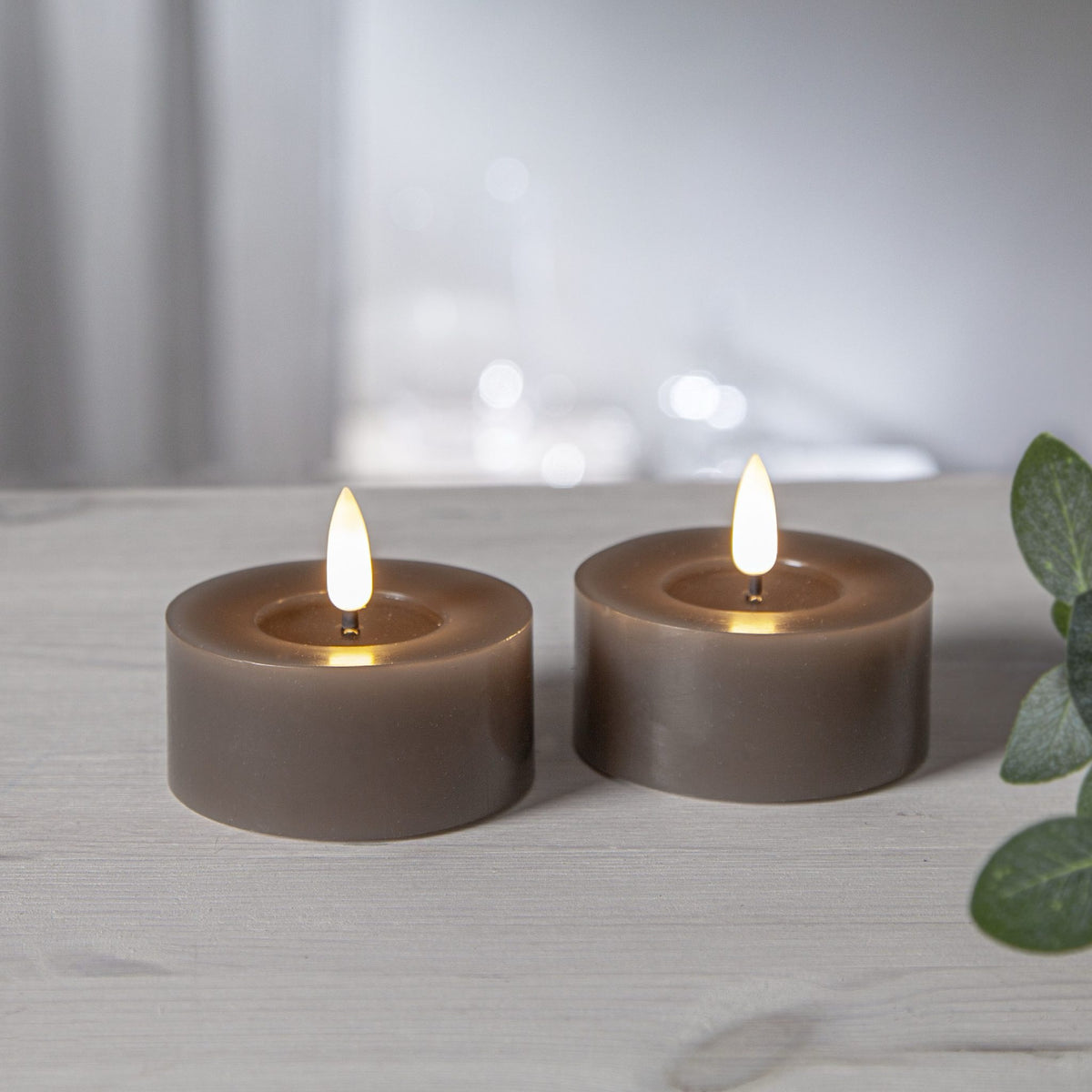 Flamme Flow isot LED tuikut 7 cm 2-pack ruskea tai beige